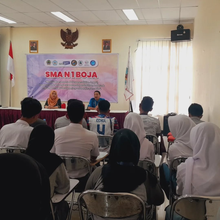 Image of Program Indonesia Bersih Narkoba (Bersinar) dan membangun kesadaran hidup bersih dari narkoba di lingkungan pendidikan, SMA Negeri 1 Boja
