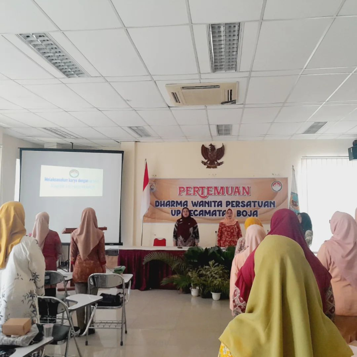 Image of Pertemuan Dharma Wanita Kecamatan Boja di SMA Negeri 1 Boja
