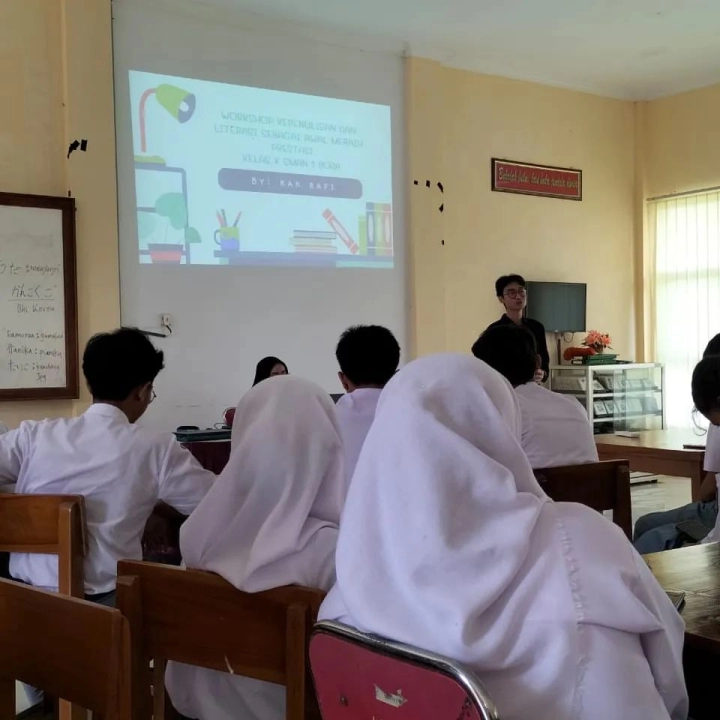 Image of Workshop Kepenulisan dan Literasi sebagai Awal Meraih Prestasi
